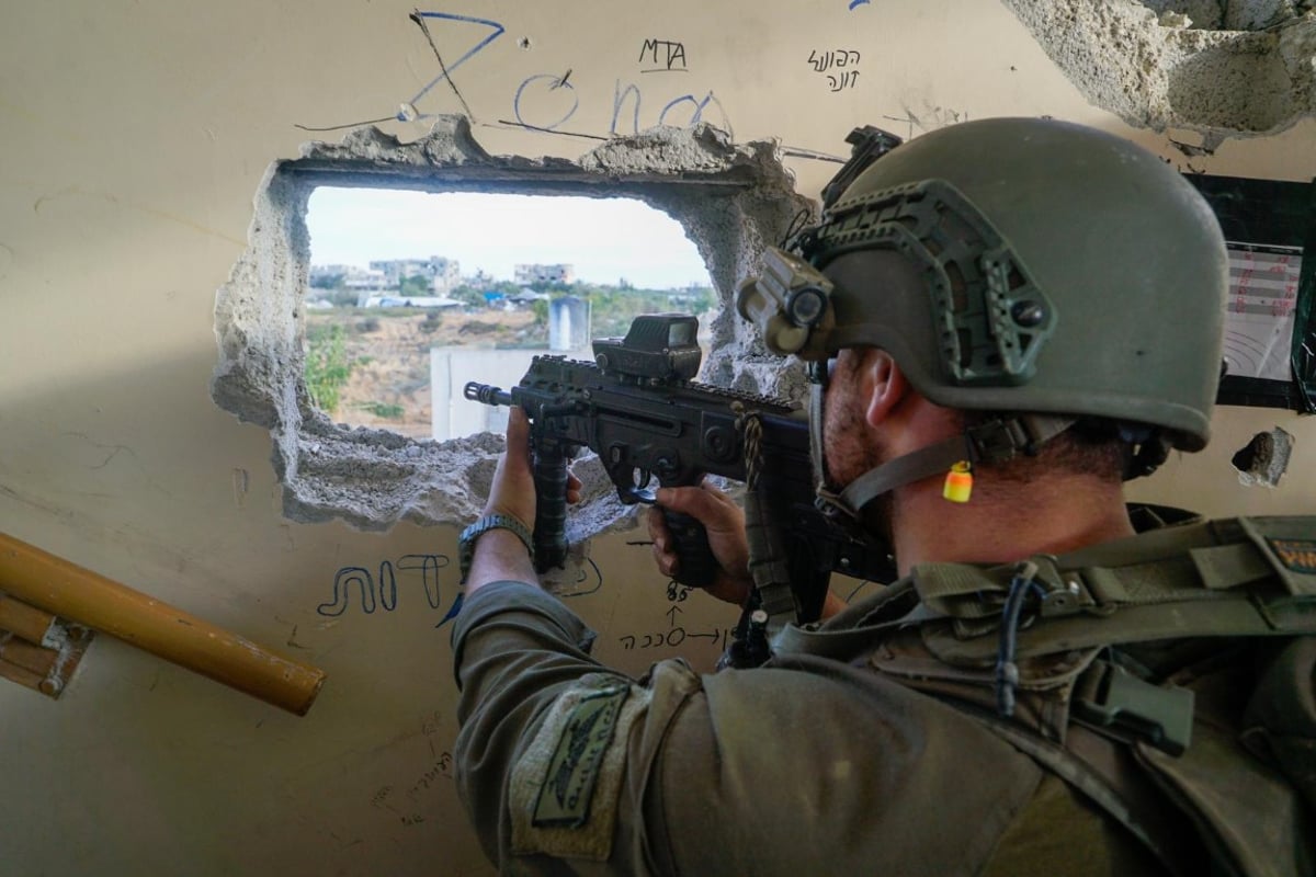 צה"ל תוקף ברצועת עזה; אלו התנאים להפוגה והמשך שחרור החטופים | כתבה מתעדכנת