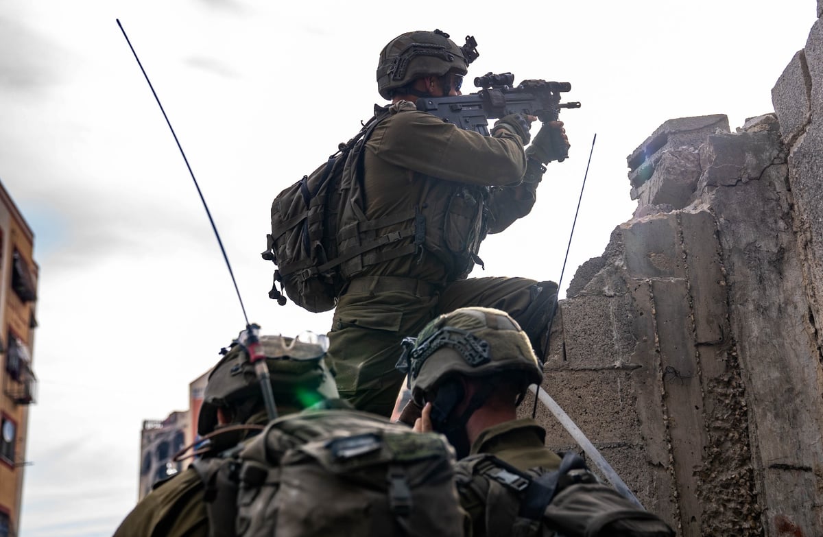 חוליות מחבלים חוסלו, אתר צבאי ופירים הושמדו | תמונת מצב