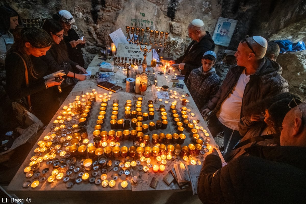 קבר מתתיהו ובניו ביער בן שמן בחג חנוכה תשפ"ד