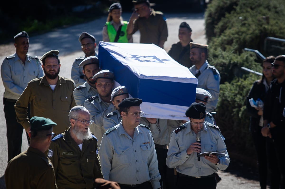 "שצה"ל יסיים את המשימה"; הלווייתו הדומעת של הלוחם שנפל בקרב בעזה