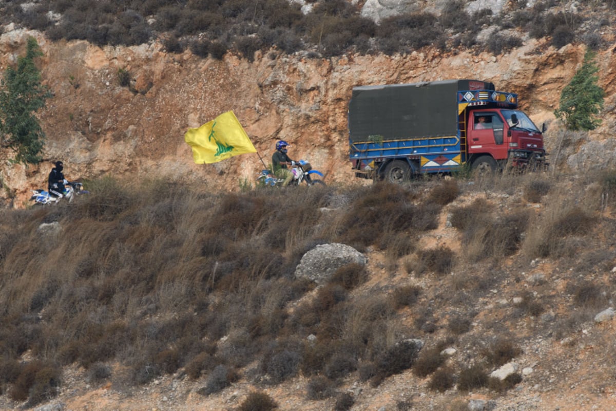 תומכי ופעילי חיזבאללה סמוך לגבול עם ישראל