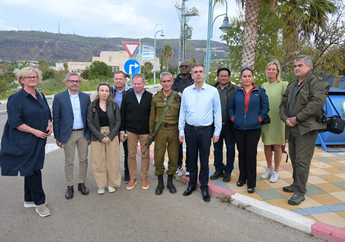 שר החוץ אלי כהן בגבול: "נסראללה צריך להבין שהוא הבא בתור"