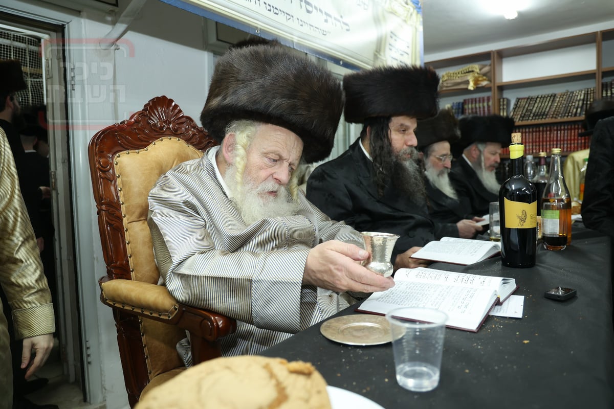 מלווה מלכה וסיום 'תניא' אצל המקובל הגה"צ רבי אביש ציינווירט 