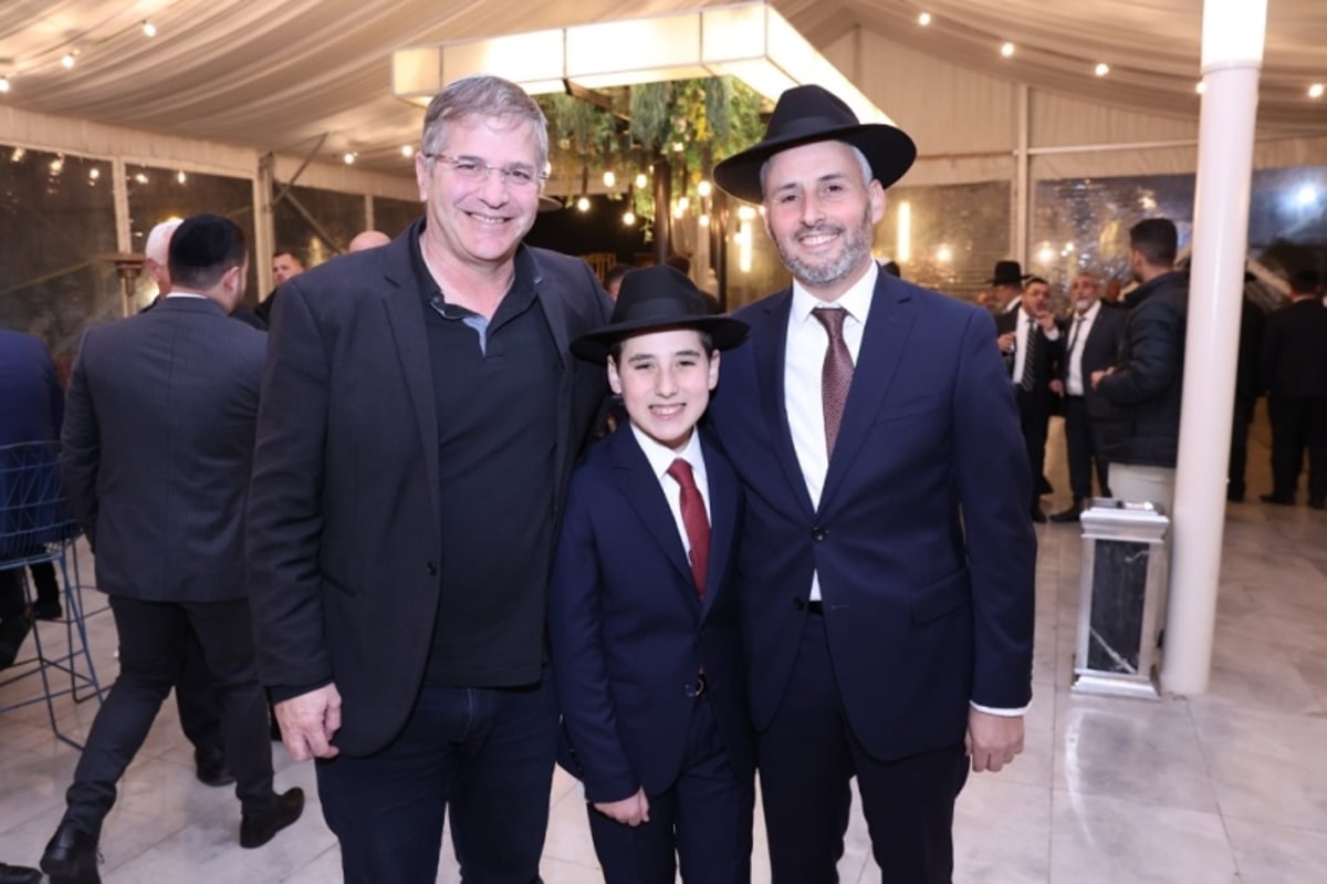 גלריה מרהיבה: כל ה-'מי ומי' בבר המצווה של בנו של השר