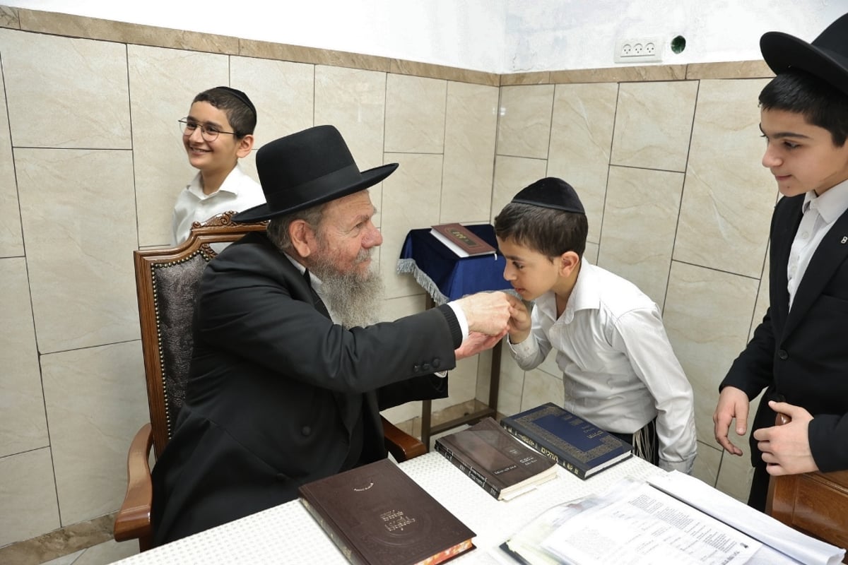 התלמידים מתל אביב נבחנו אצל הגדולים בבני ברק | גלריה