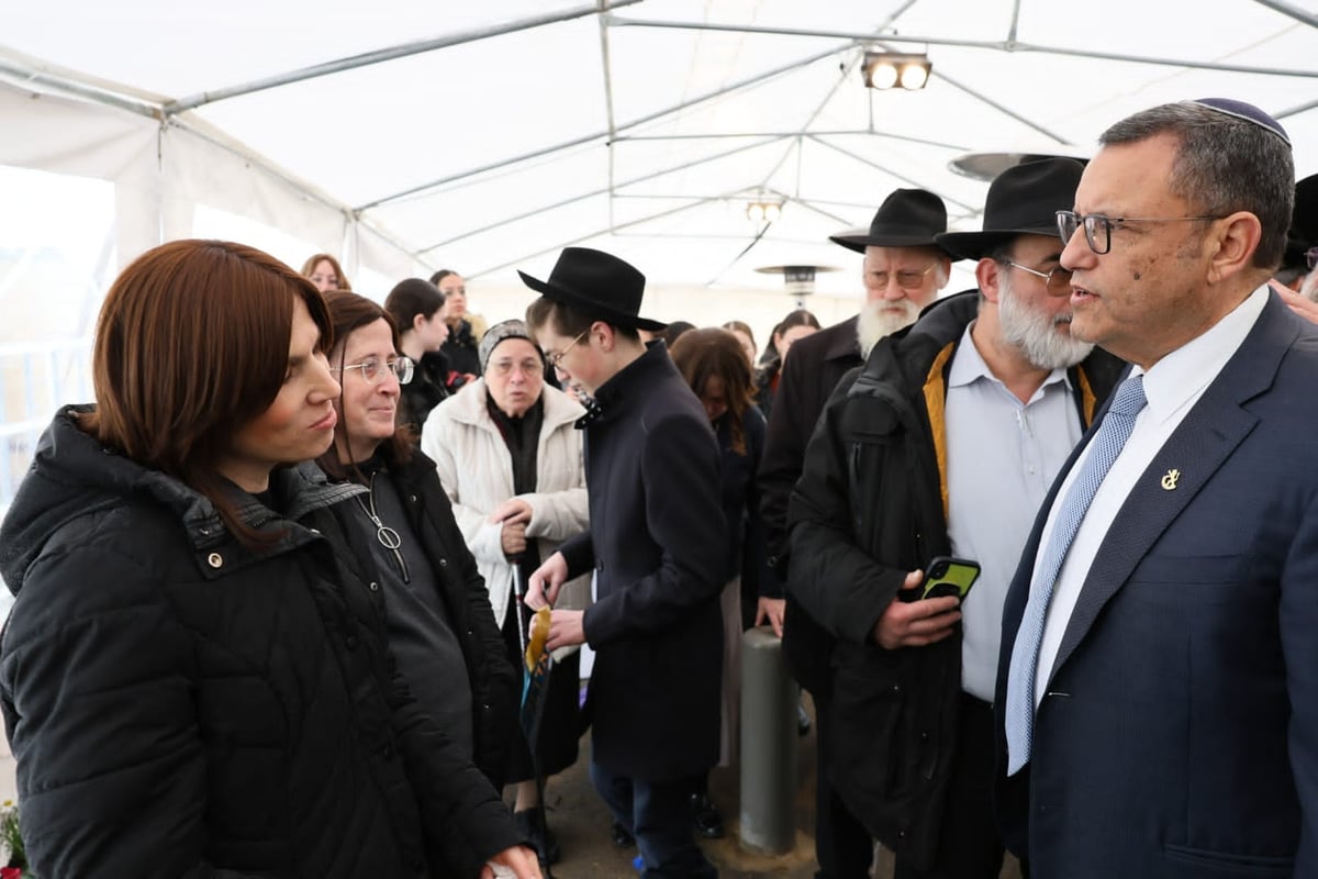 הטקס שנערך היום עם המשפחות וראש העיר