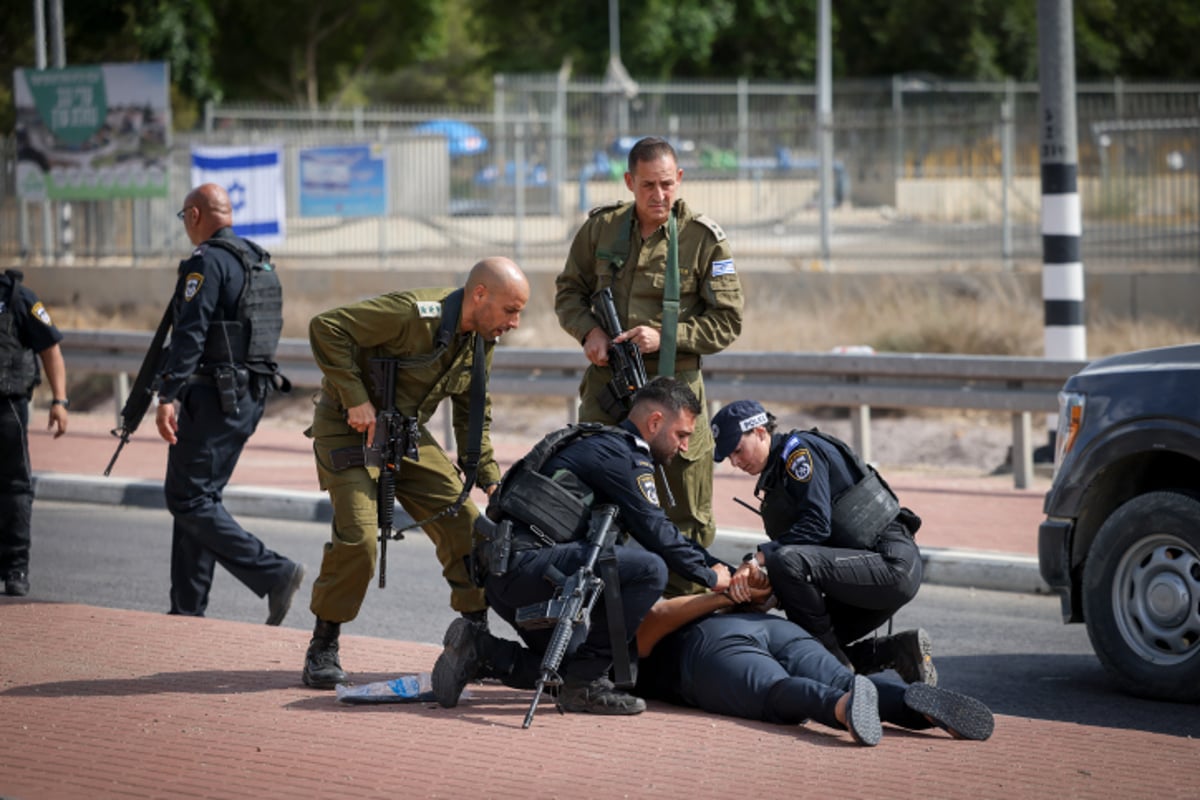 מעצר ביטחוני (למצולמים אין קשר לכתבה)