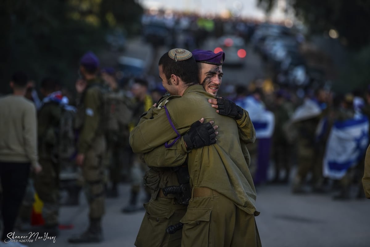 אנשים. אחים. אנחנו.