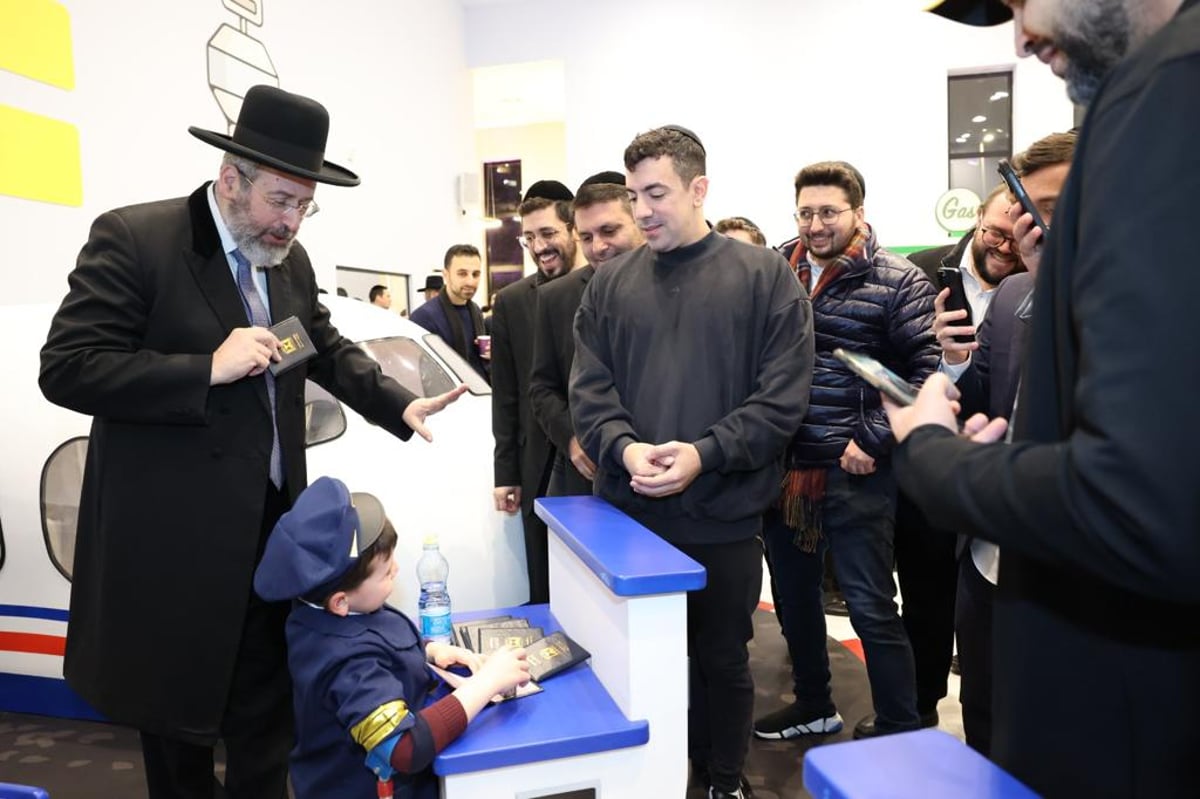 מאות השתתפו בטקס חנוכת הבית של ארגון "בלב אחד"