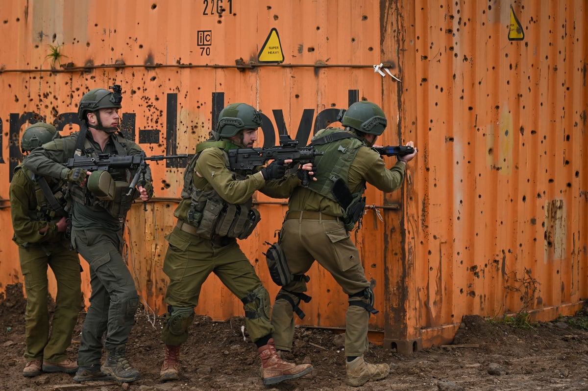 חיילי מילואים מחטיבת הנח"ל בתרגיל צבאי ברמת הגולן