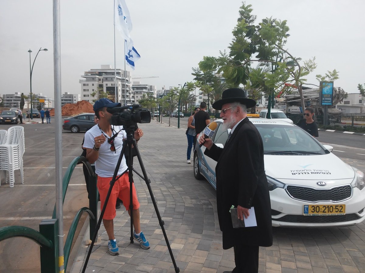 הגאון רבי דוד יחיאל ורנר זצ"ל בחנכות רחוב "מדעים ויהדות"