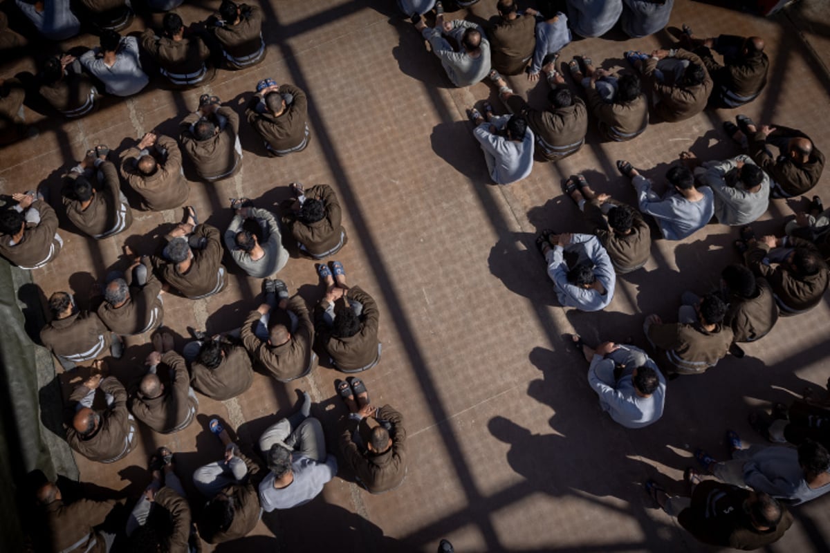 תיעוד חריג מבפנים: מרצחי הנוח'בה בתוך הכלא בישראל