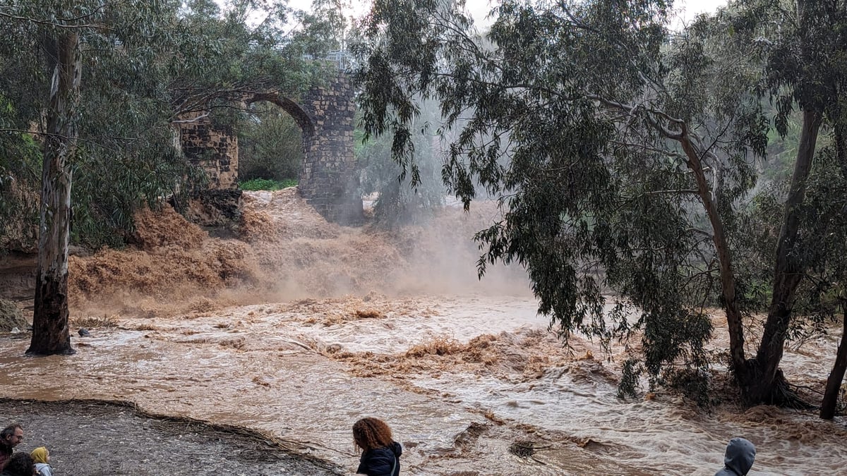 גשר הקנטרה בשיטפונות