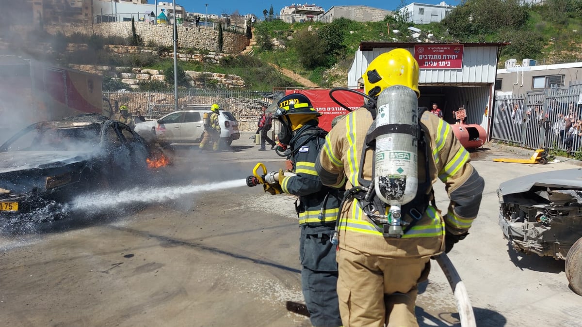 גם מתנדבי תחנת הכיבוי של ביתר מצטרפים למאמצי הכיבוי בתרגיל