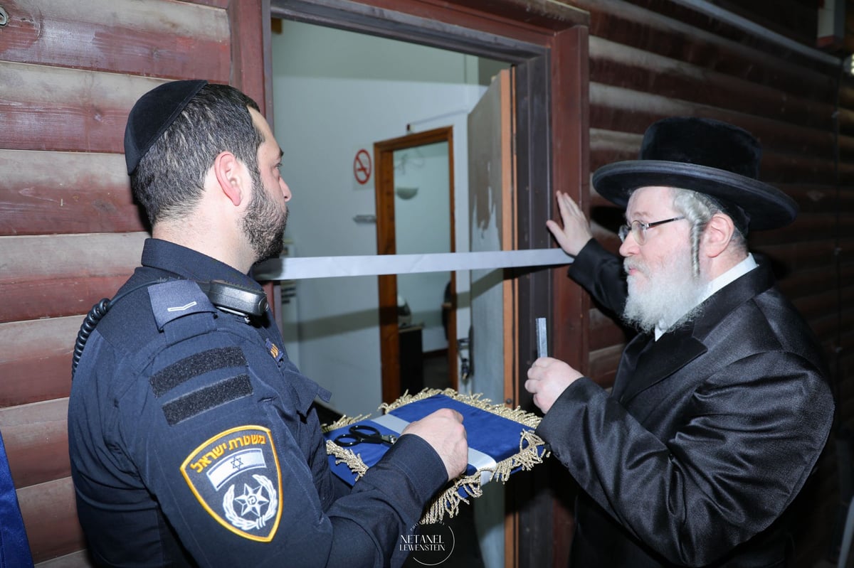 נפתח בסיס הפעלת מתנדבים חרדים במשטרת בני ברק | תיעוד