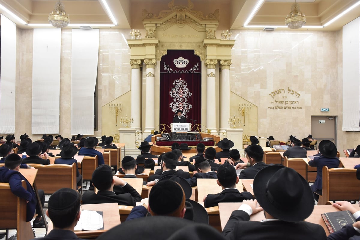 עצרת המספד ככלות השבעה לפטירתו הפתאומית של הגאון רבי אהרון אפללו זצ"ל