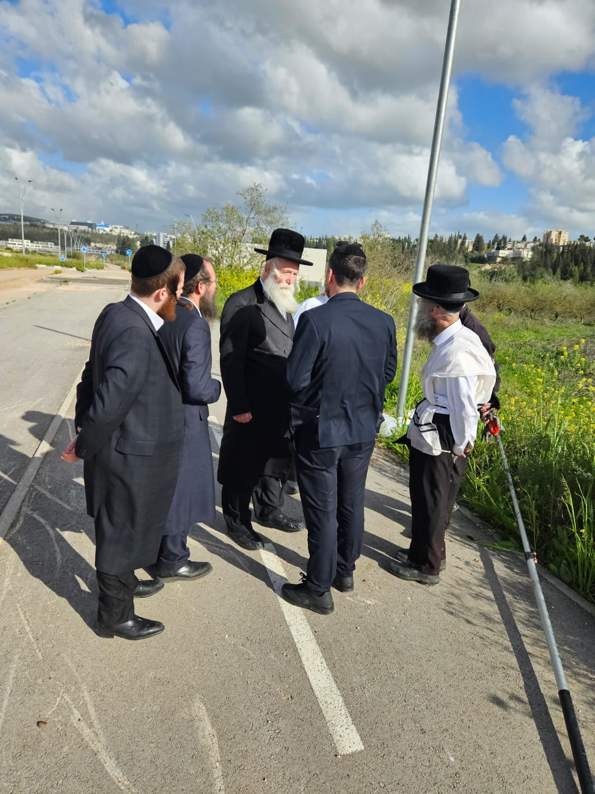 מגדל העמק זכתה בערוב מהודר והרב גרוסמן יצא בריקוד של מצווה