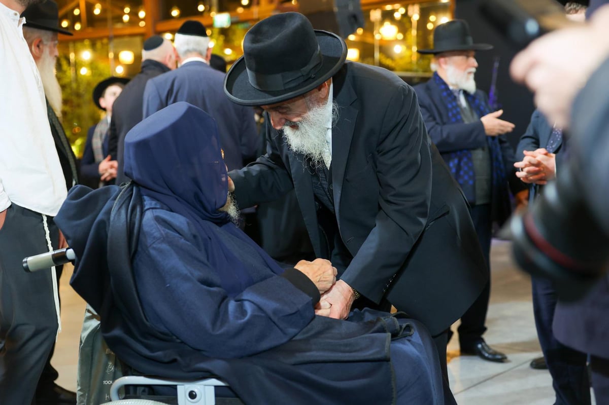 המונים חגגו בשמחת הבר מצוה לנכד האדמו״ר רבי ברוך אביחצירא