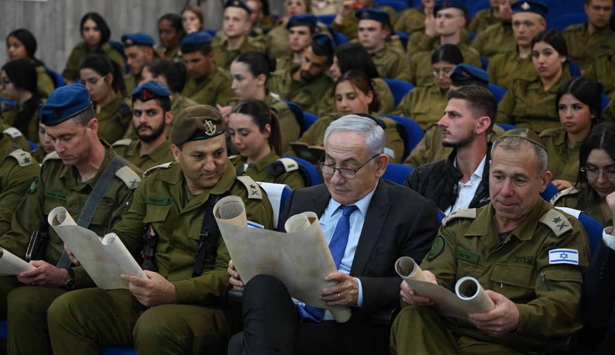 ראש הממשלה נתניהו הצטרף ללוחמים בקריאת המגילה, הערב