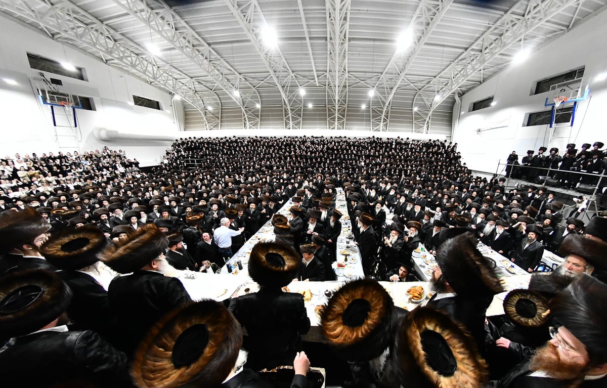 למרות חולשתו: האדמו"ר השתתף בחתונה ורקד במצווה טאנץ