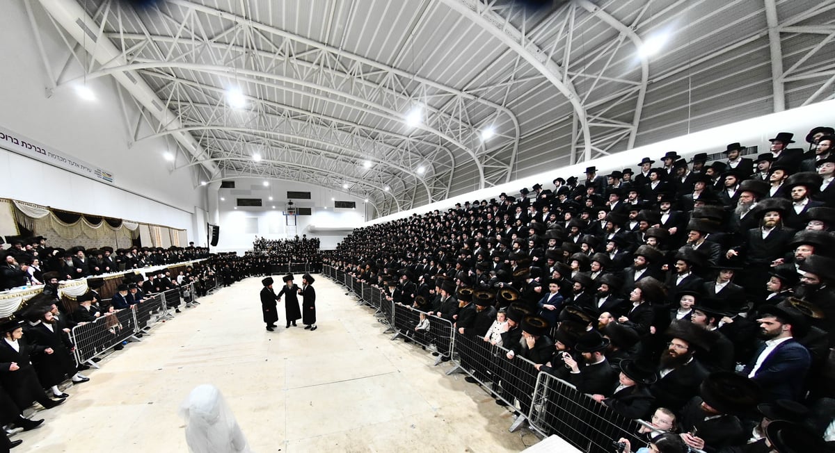 למרות חולשתו: האדמו"ר השתתף בחתונה ורקד במצווה טאנץ