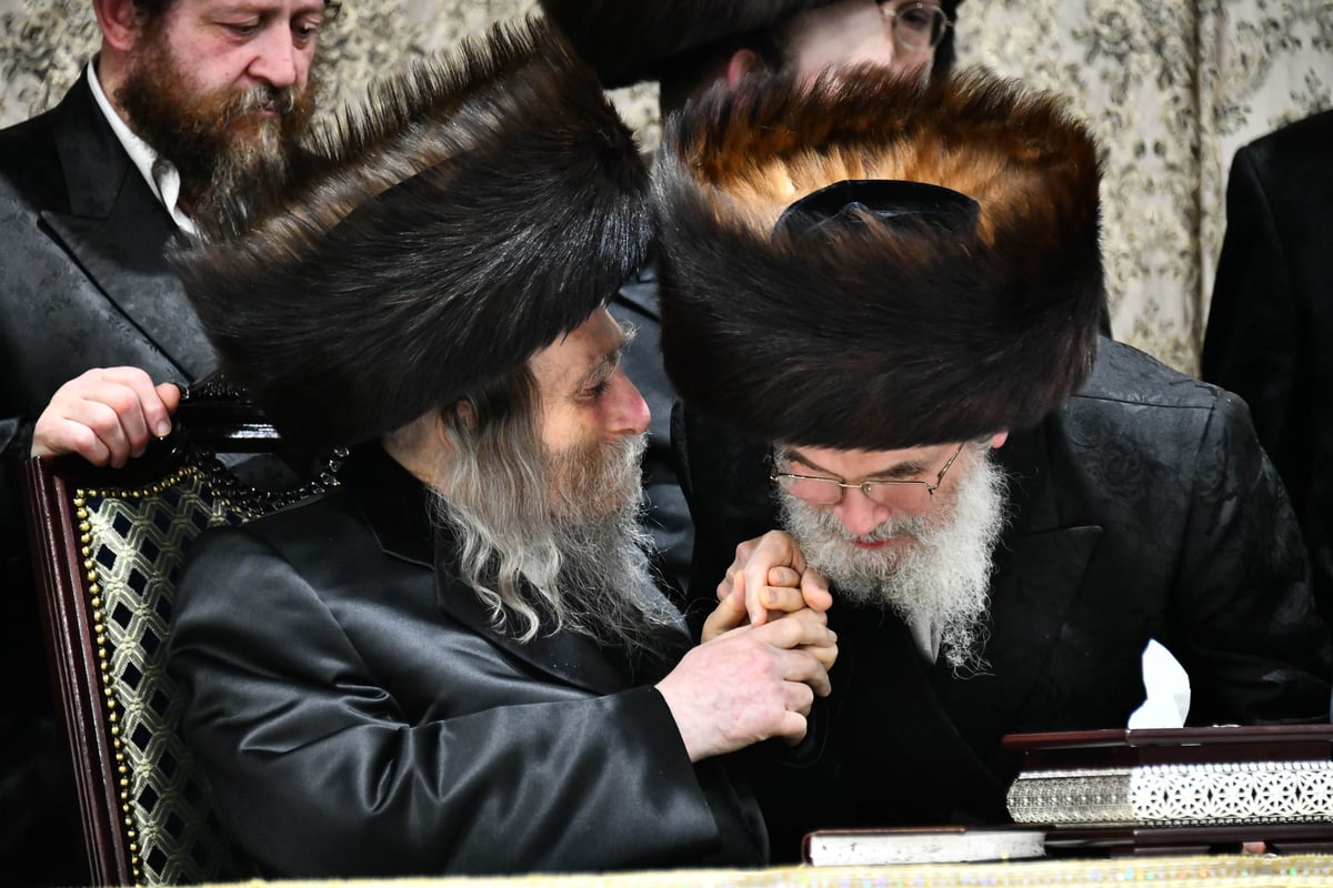 למרות חולשתו: האדמו"ר השתתף בחתונה ורקד במצווה טאנץ