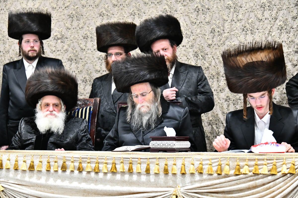 למרות חולשתו: האדמו"ר השתתף בחתונה ורקד במצווה טאנץ