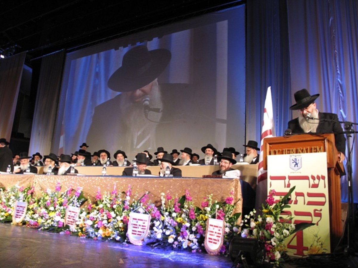 הגר"ע יוסף: "רבי אריאל בונה בתים בכל הארץ"