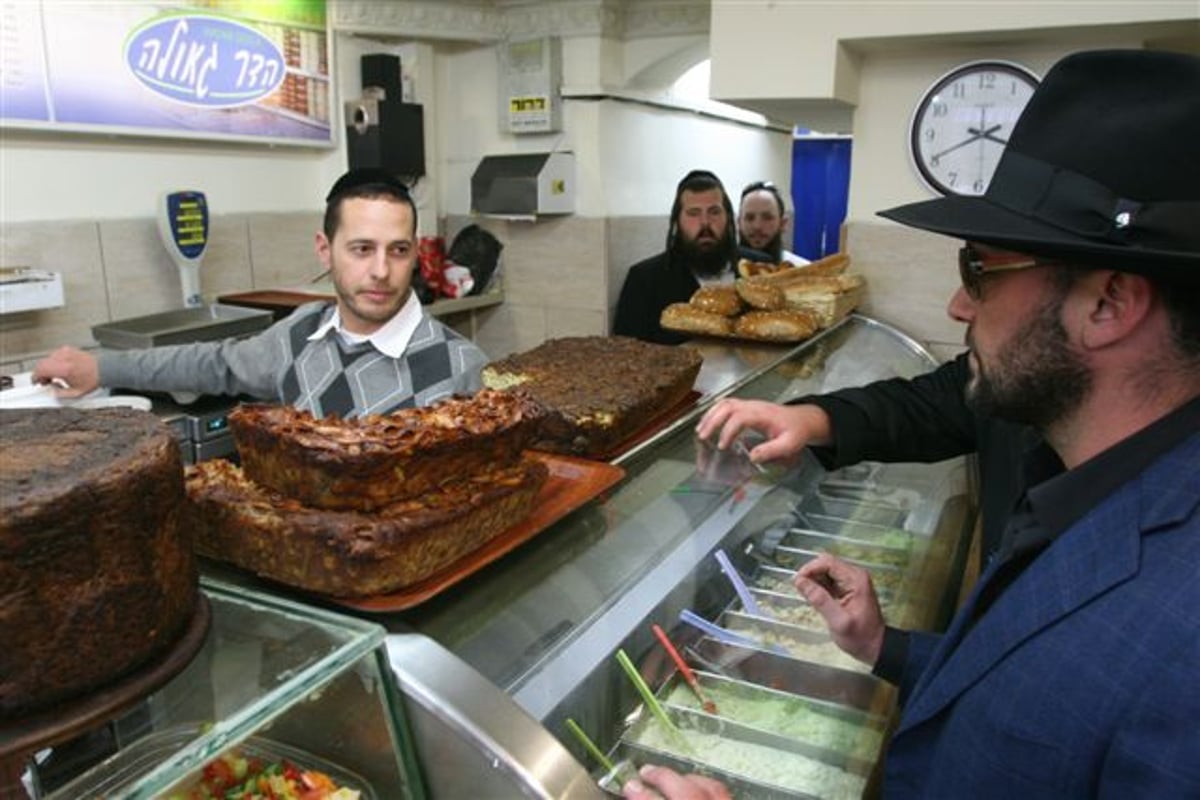 צפו בתמונות: גומא אגאייר רוכש ´סירטוק´ וכובע חב"די