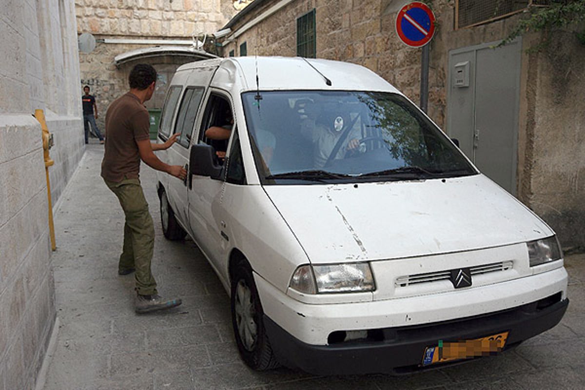 אחת מניידות החילוץ של יד לאחים ברובע המוסלמי