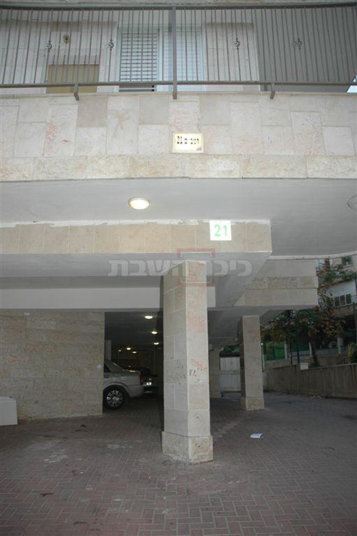 בני-ברק: ילד נפל על רכבו של ראש-העיר - וניצל