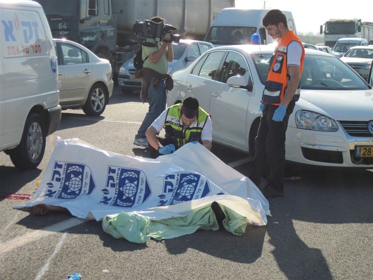 הקטל בכבישים: עובד מע"צ נהרג. צפו