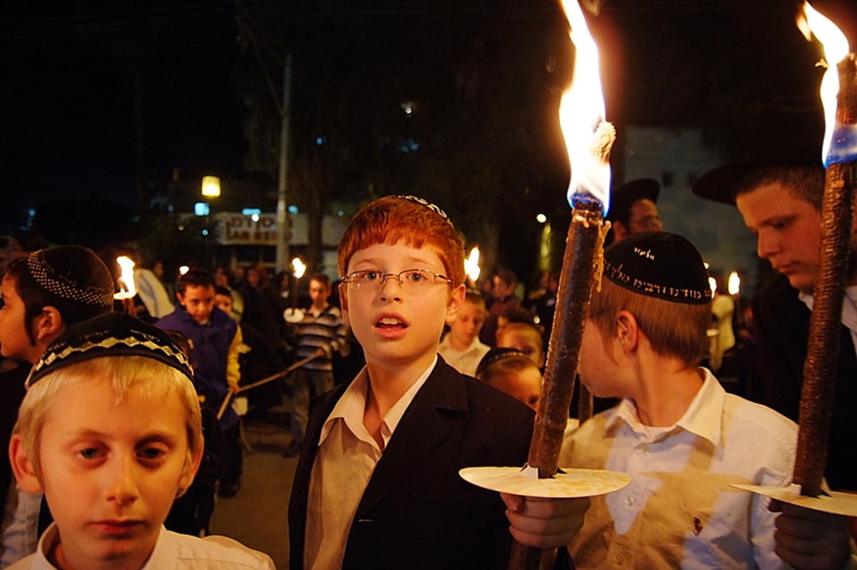 גלריית ענק: מוישי חגג בהכנסת ס"ת