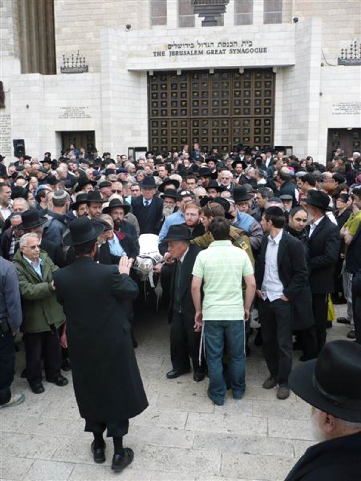 כבוד אחרון: הלווית הרב דרוק ע"ה