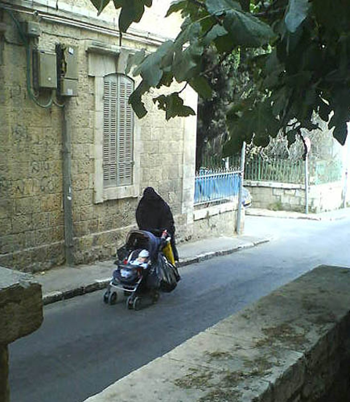 היום בשכונת גאולה. ללא מילים...