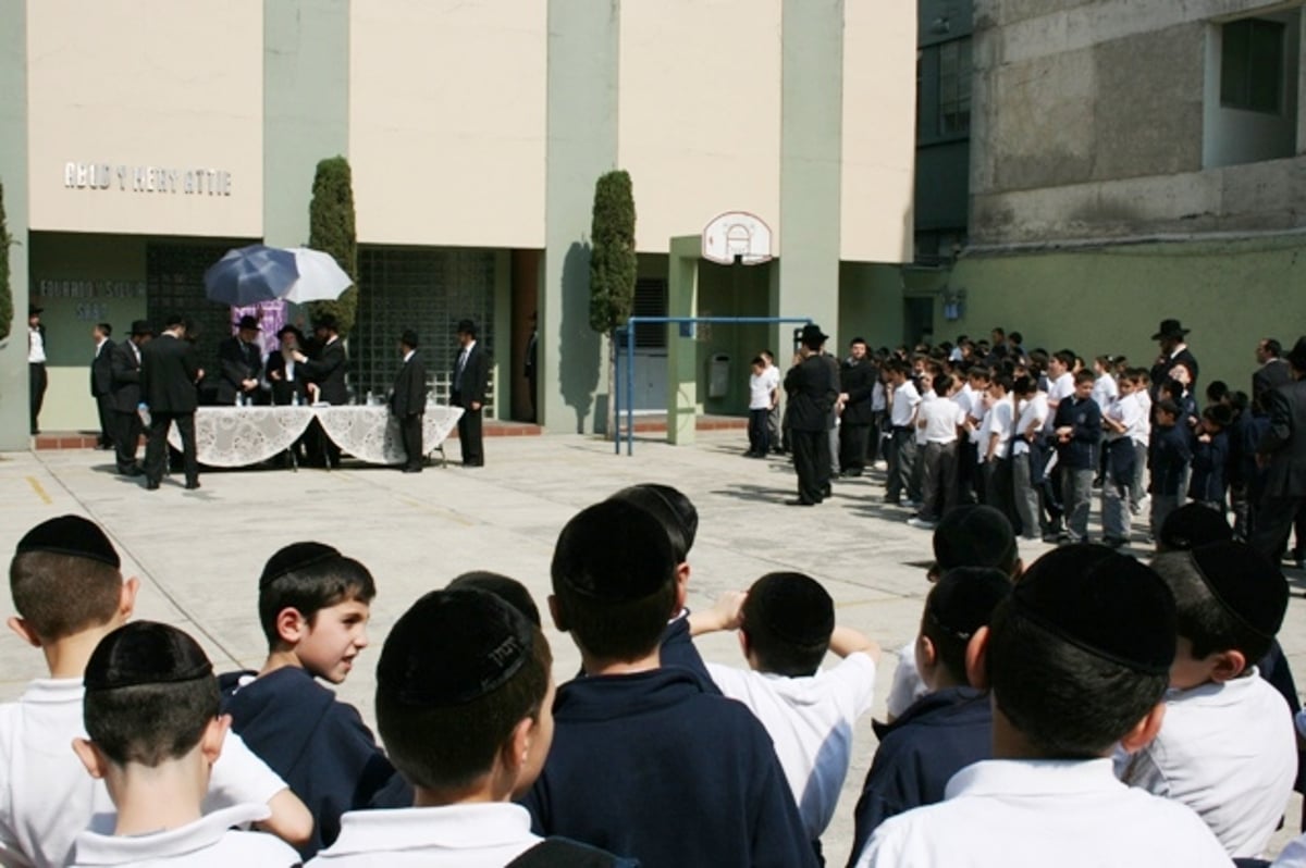 גאב"ד חניכי הישיבות ערך ביקור במקסיקו