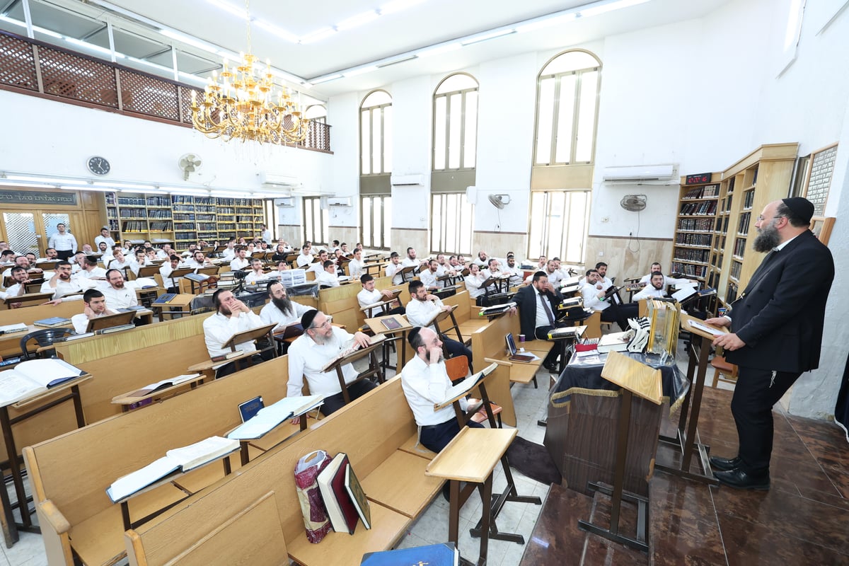 למה ביקר שליח הרבי במיאמי בבתי גדולי ישראל בארץ?