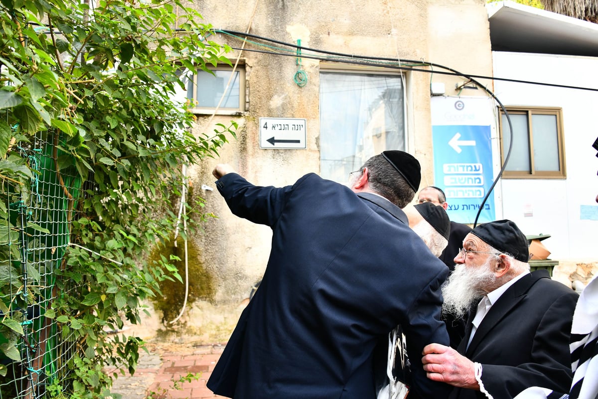 הגר"מ גריינמן בברכת האילנות 