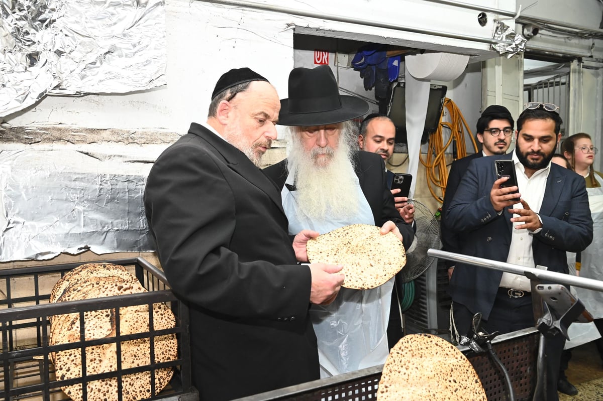 הגרד"ח פינטו באפיית מצות