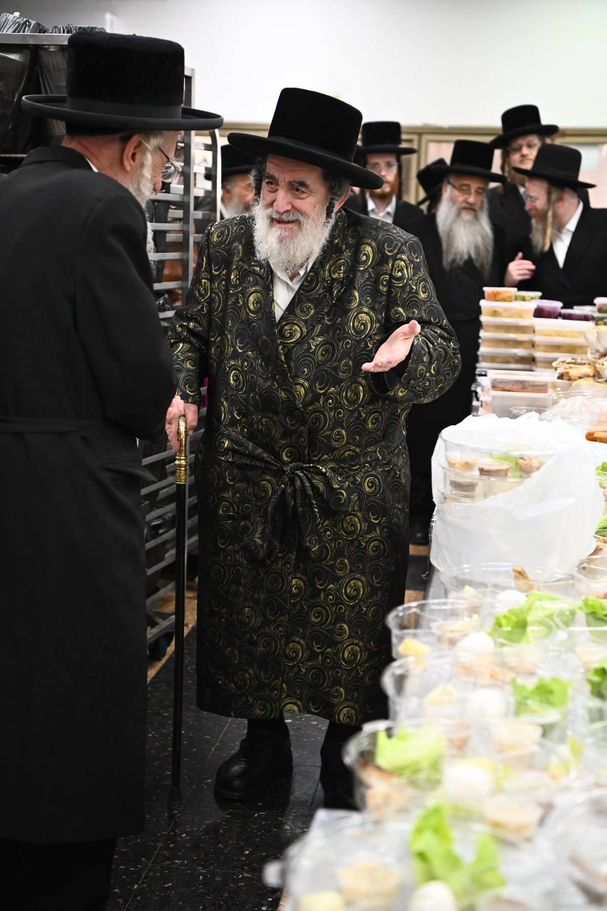 גדולי ישראל במטבח 'בית התבשיל' בב"ב