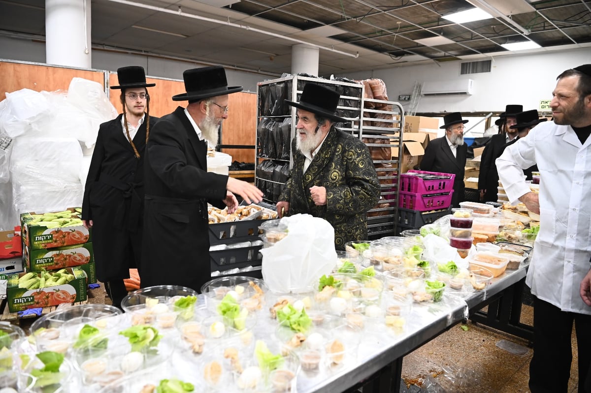 גדולי ישראל במטבח 'בית התבשיל' בב"ב