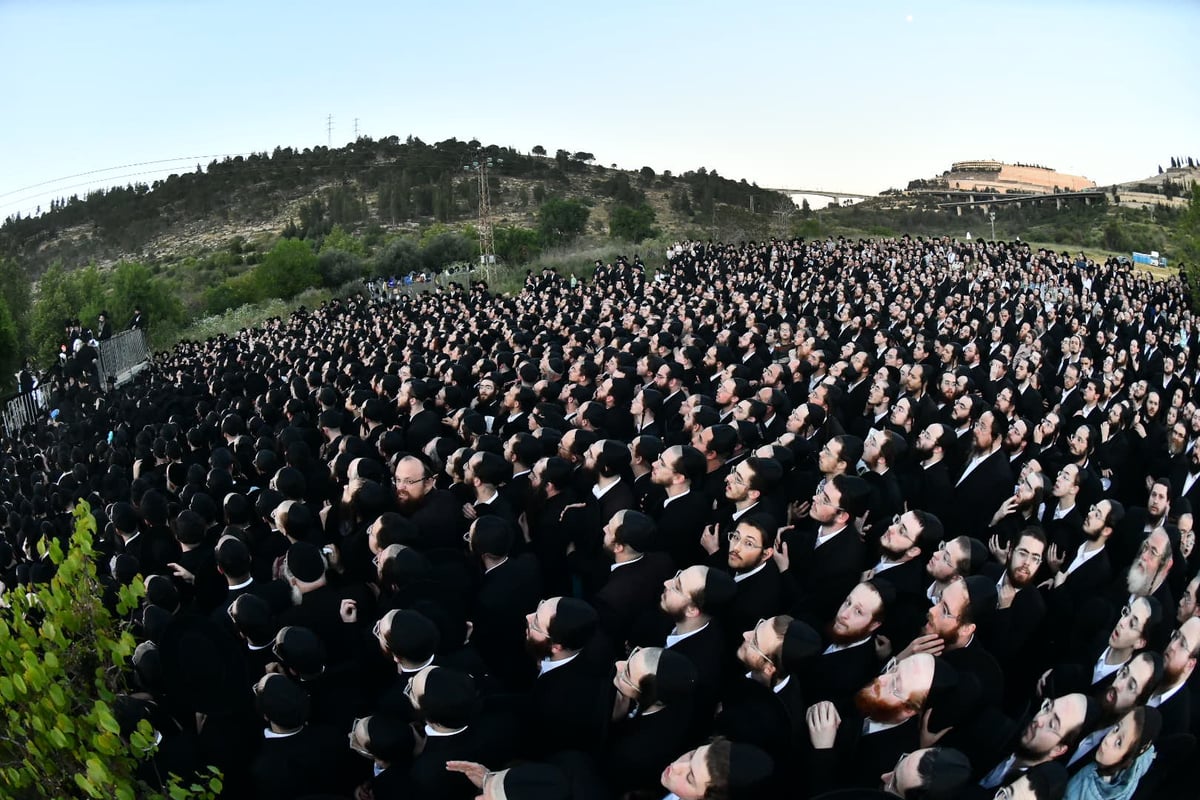 האדמו"ר מגור בשאיבת מים שלנו תשפ"ד