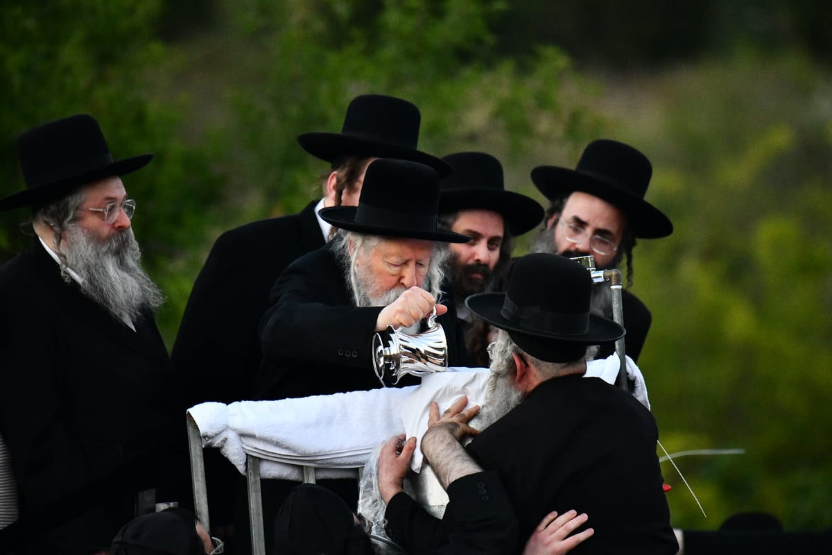 האדמו"ר מגור בשאיבת מים שלנו תשפ"ד