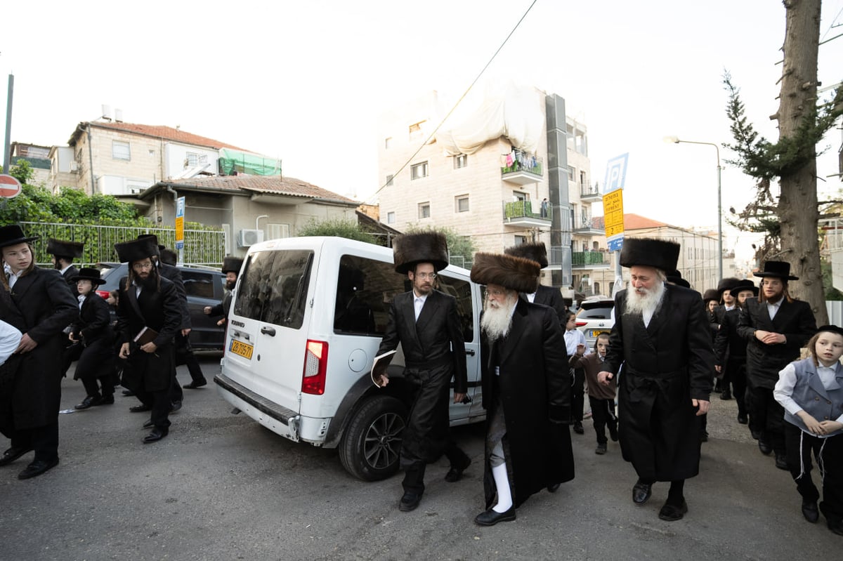 האדמו"ר מנדבורנה ירושלים בברכת האילנות