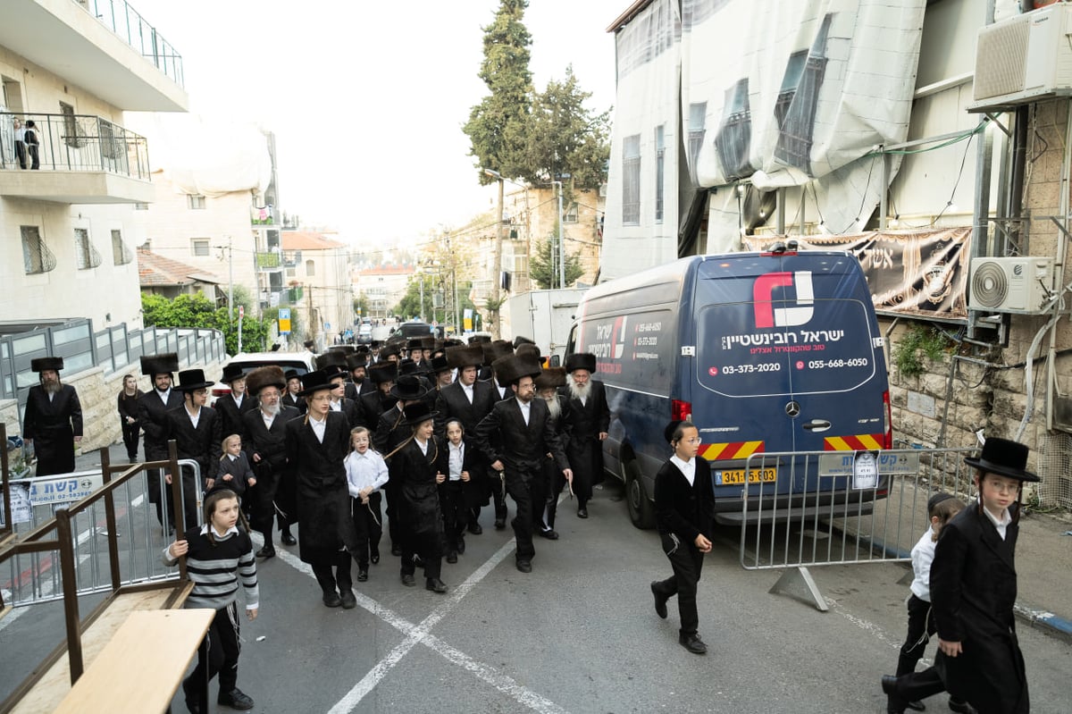 האדמו"ר מנדבורנה ירושלים בברכת האילנות