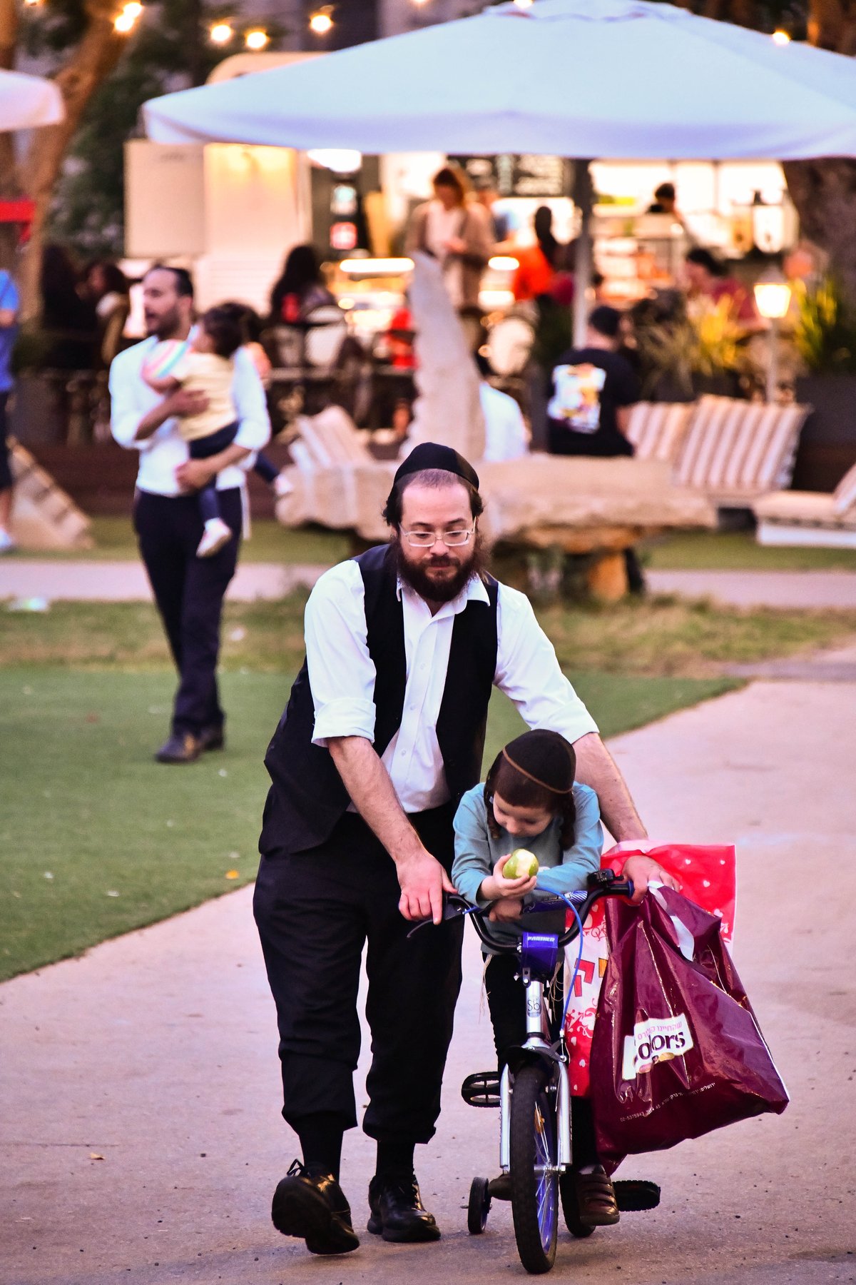 בין הזמנים בפארק בלינסון בפ"ת