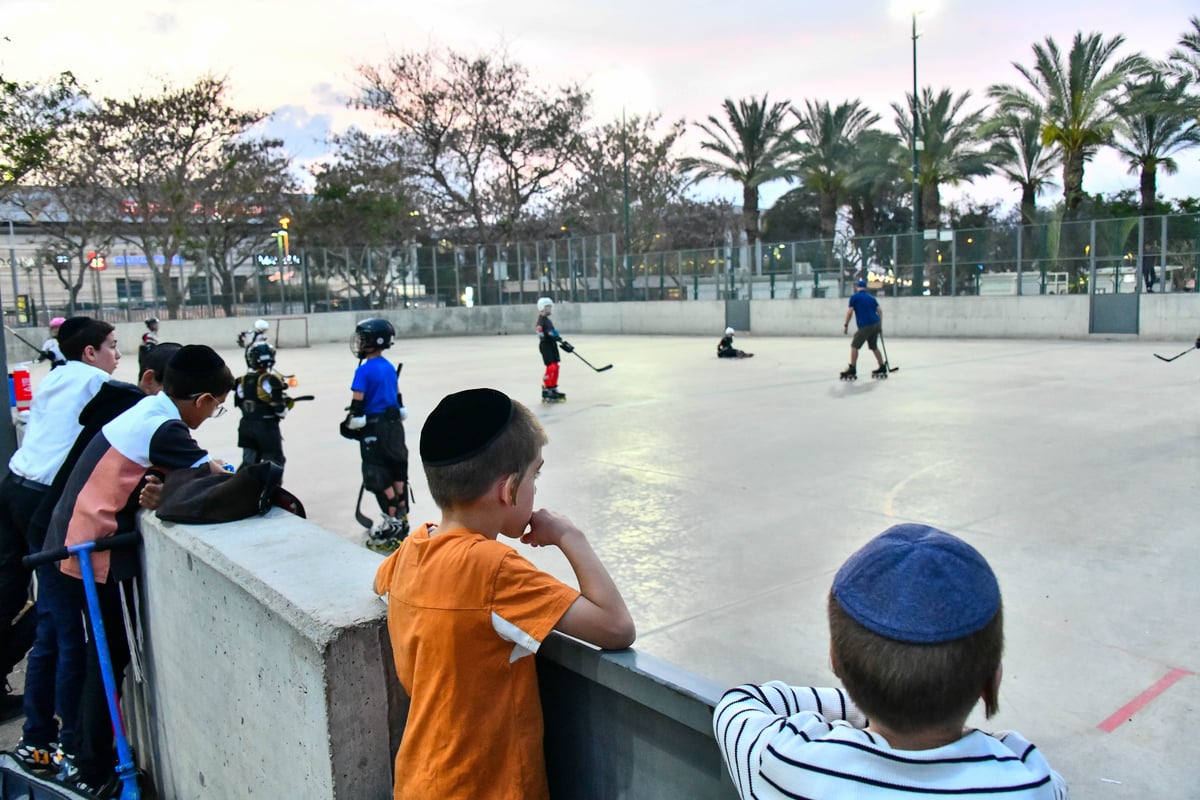 בין הזמנים בפארק בלינסון בפ"ת