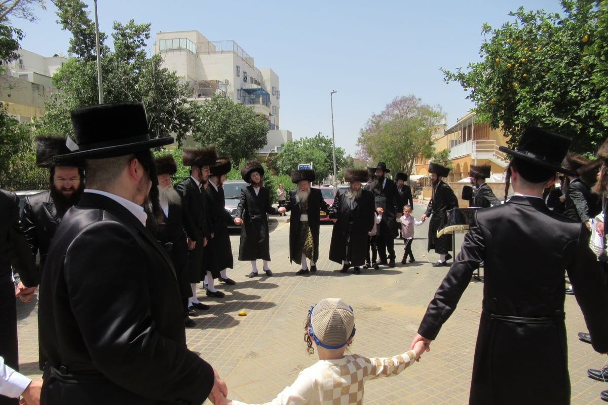 חג הפסח בחצה"ק קרעטשניף ק"ג