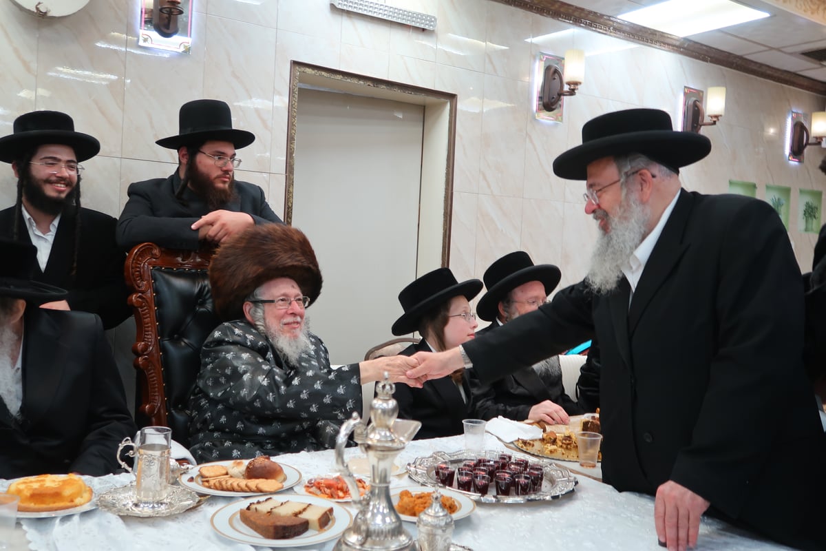 שמחת הבר מצווה לנין האדמו"ר מסטרופקוב