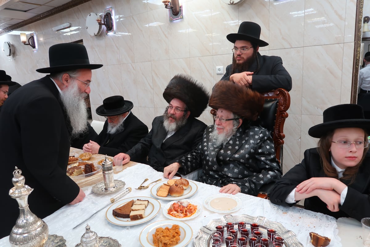 שמחת הבר מצווה לנין האדמו"ר מסטרופקוב